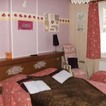 Hotel Aux P'tits Boulas 2*