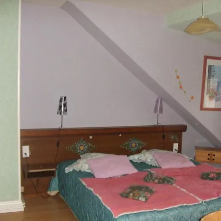 Aux P'tits Boulas Hotel 2*