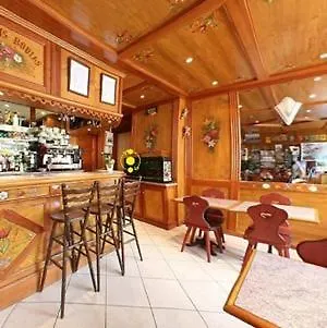 Hotel Aux P'tits Boulas