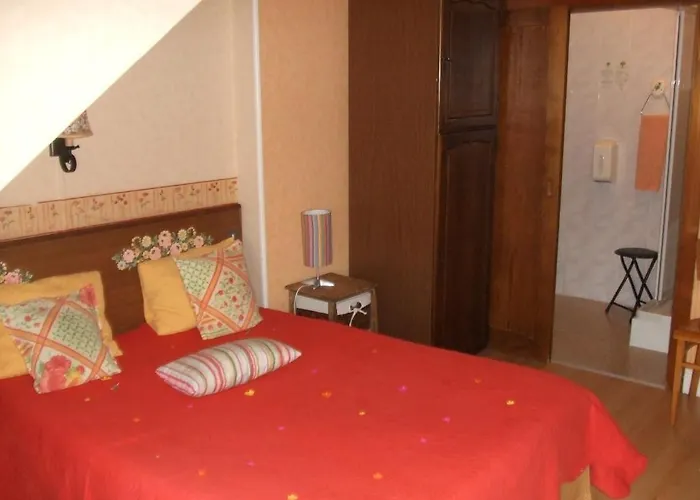 Hotel Aux P'tits Boulas 2*